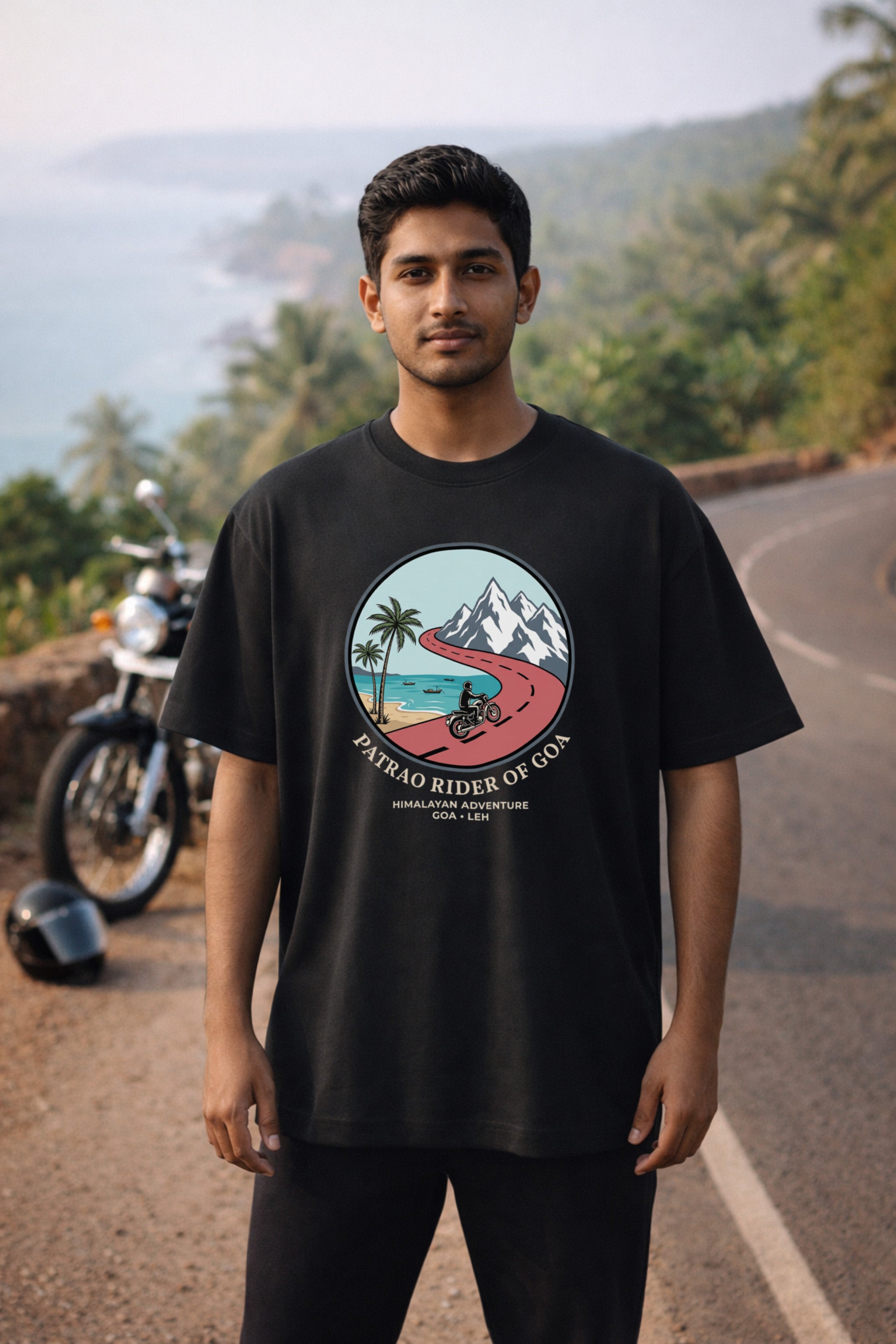 Patrão Rider Compass | Unisex Oversized Classic T-Shirt